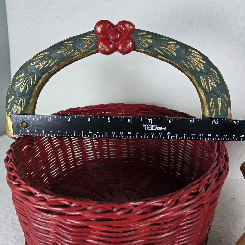 Red And Green Christmas Basket With Gold Handles 11x5 - Picture 5 of 8
